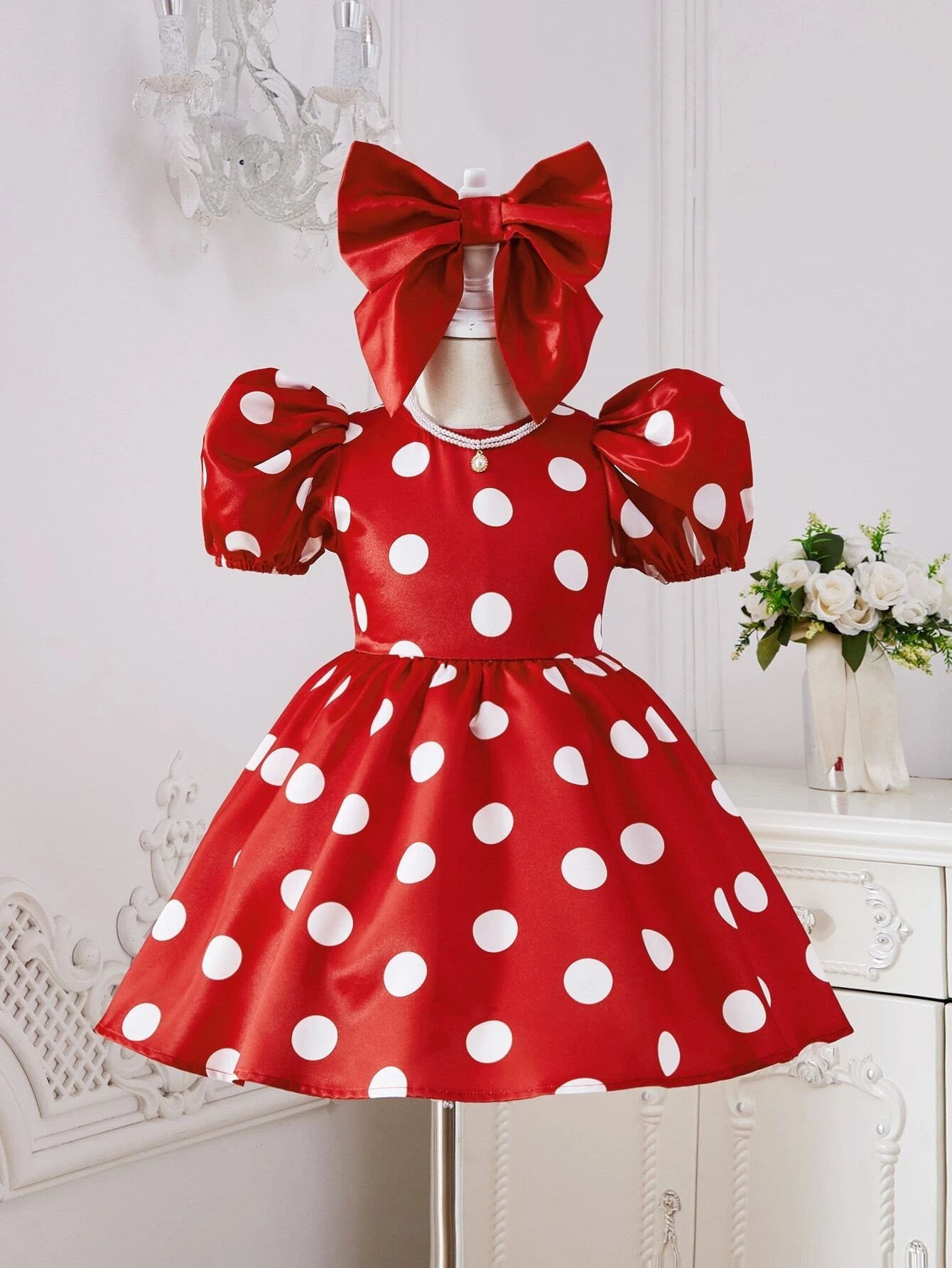 Young Girl Polka Dot Print Puff Sleeve Dress with Bow