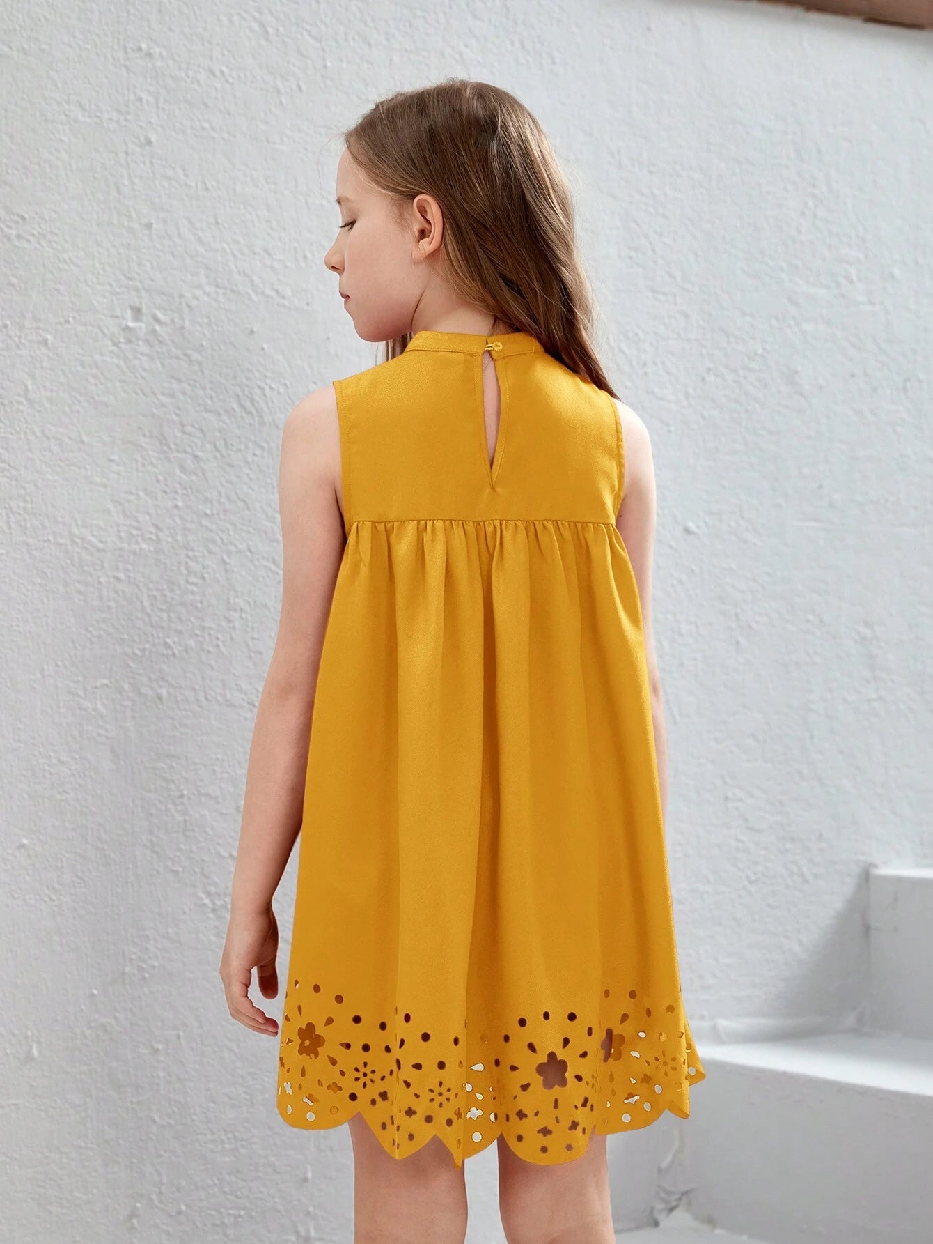 Tween Girl'S Woven Burn-Out Waves Printed Sleeveless Dress with Ruffle Stand Collar, Perfect for Vacation