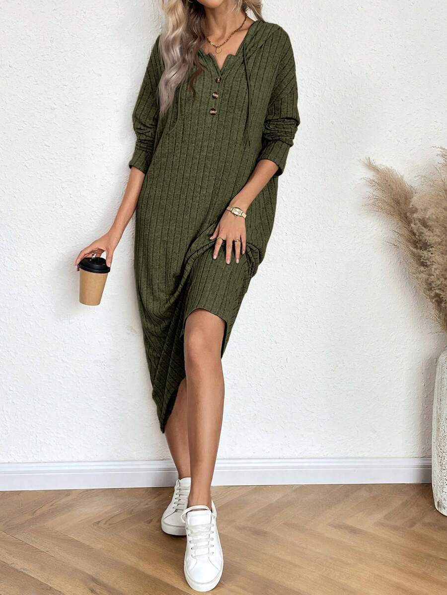 SHEIN LUNE فستان سويتر كاجوال بغطاء رأس وأزرار