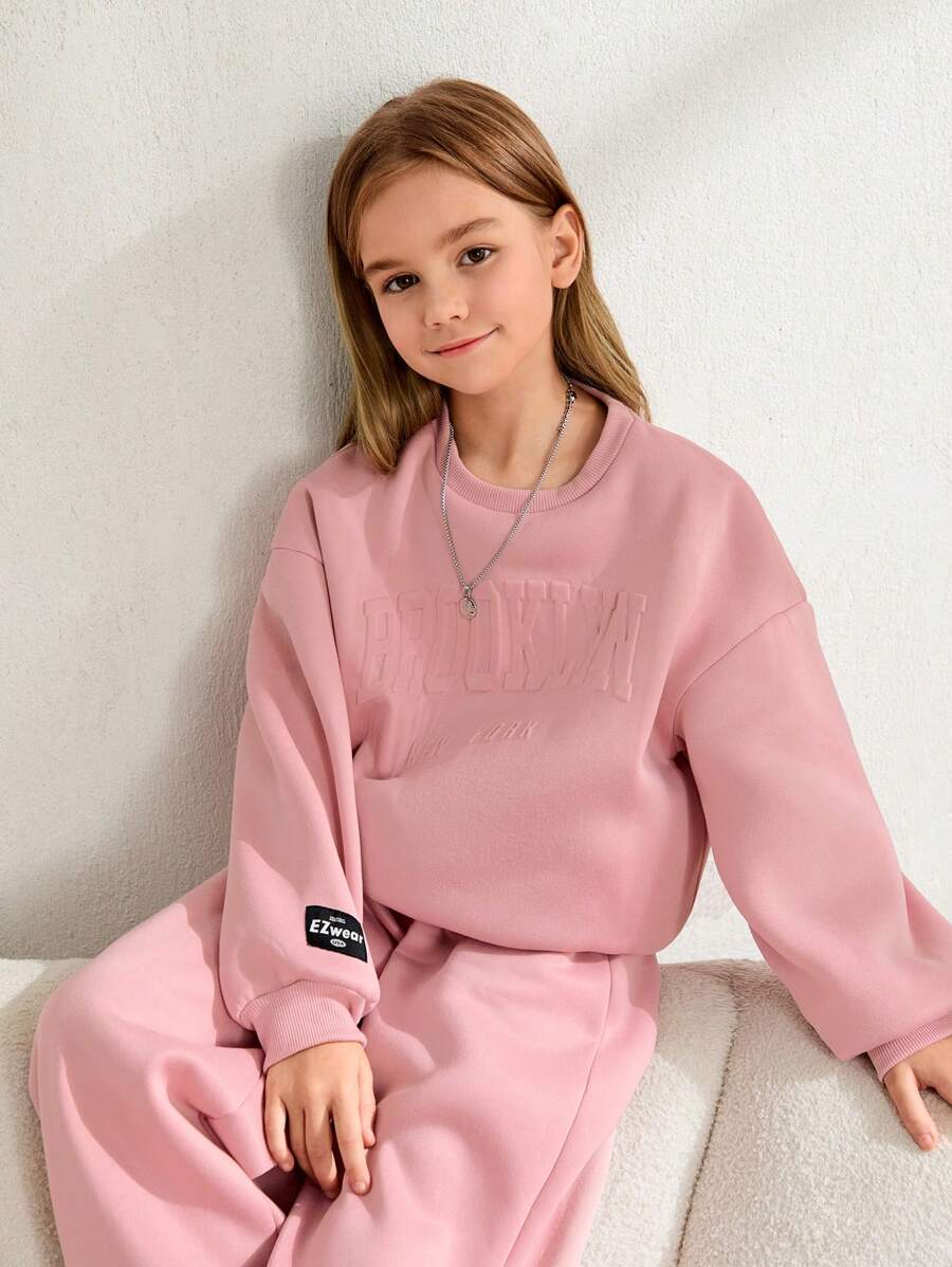 SHEIN بدلة رياضية شتوية مكونة من 2 قطعة، سترة بياقة مستديرة ذات طبعة حرف مطبوعة وبنطال، بطانة من اللباد، مبطنة بسماكة