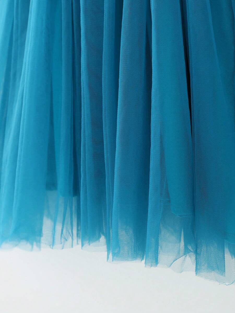 SHEIN Kids فستان أميرة شبكي للفتيات الصغيرات مزين بزهور وفراشات ثلاثية الأبعاد
