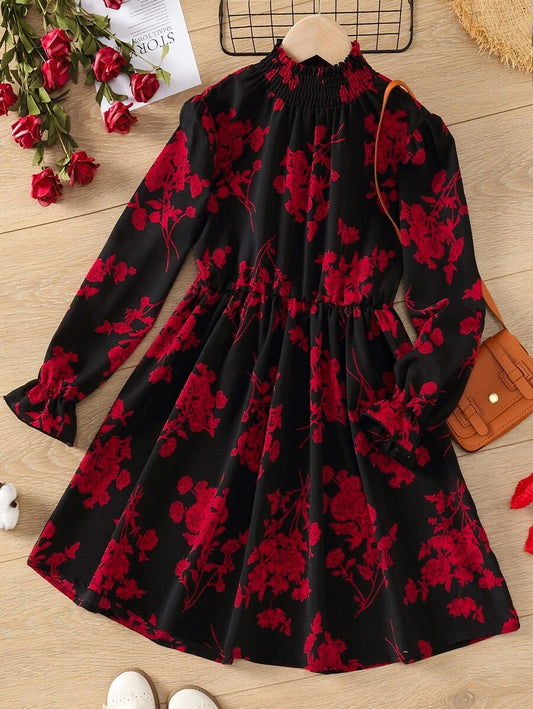 SHEIN EVRYDAY Kids فستان بنات طويل بياقة قميصية وأكمام بنمط جرس مزين بطبعات زهرية على كامل الفستان
