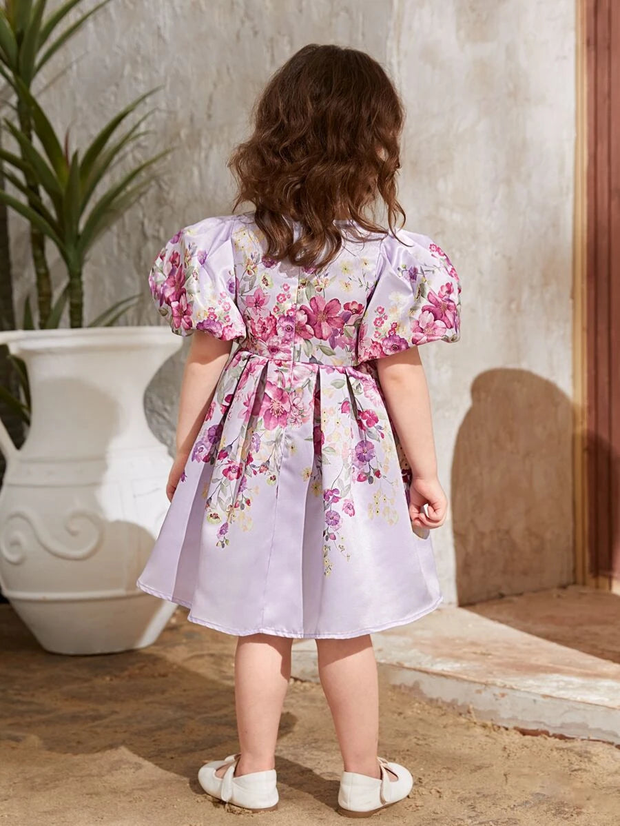 SHEIN Kids فستان بنات نقش الزهور بأكمام منتفخة للفتيات الصغيرات