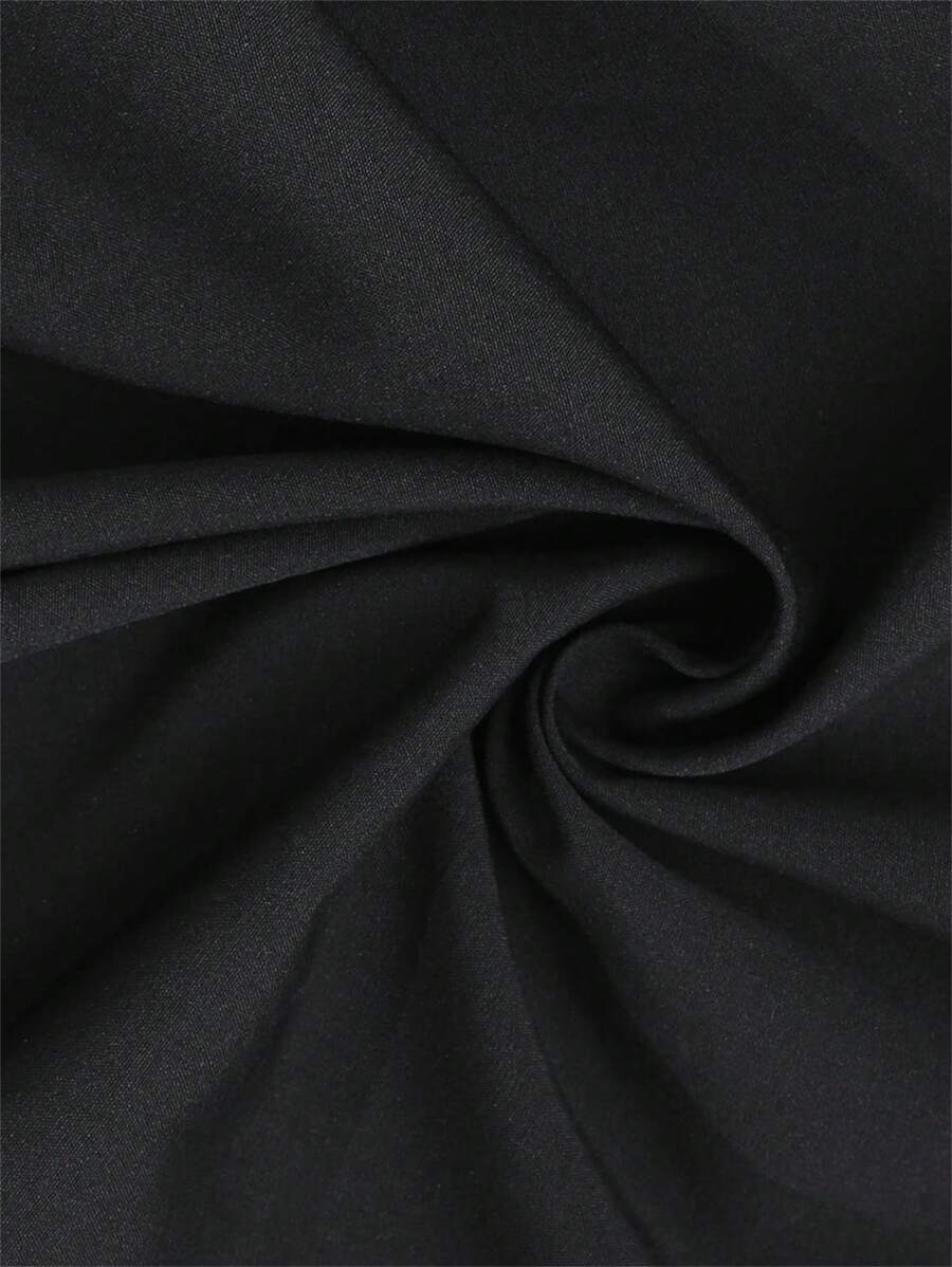 SHEIN Elenzga فستان اسود قصير بأكمام طويلة وياقة مرتفعة