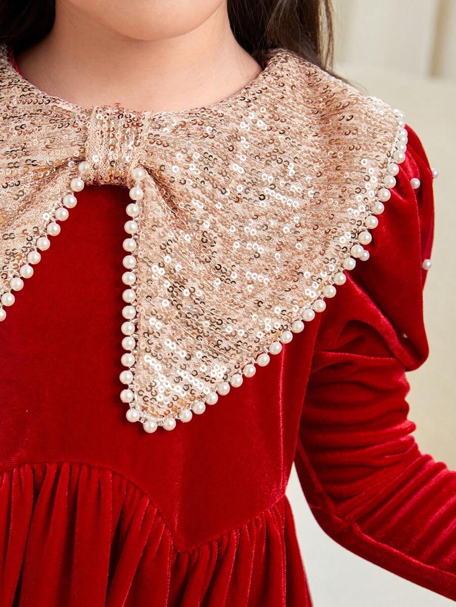 SHEIN Kids فستان بنات فتاة صغيرة بياقة مزينة بالتباين مع كشكشة الكم الكبير من الفيلفيت