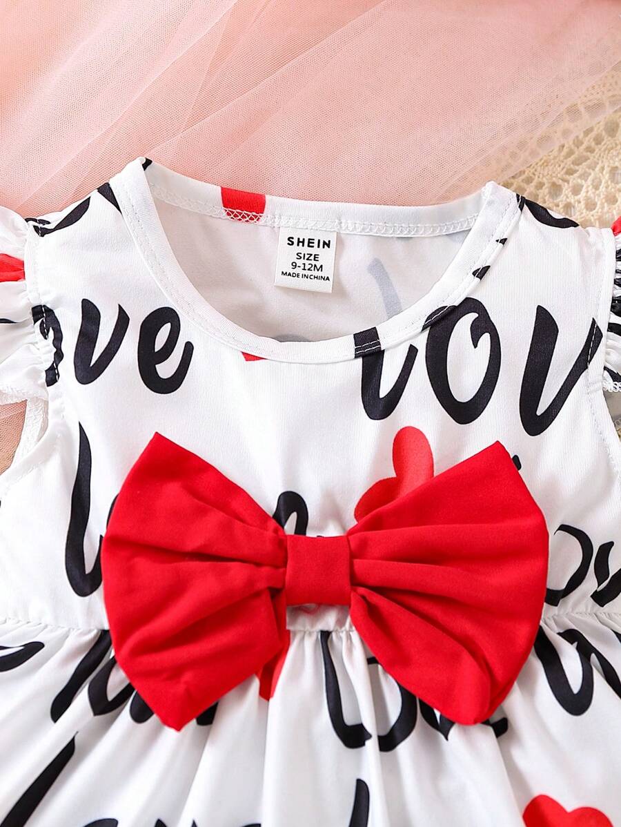 SHEIN Kids فستان بنات صيفي أنيق للفتيات الصغيرات بطبعة حرف وقلب وقوس كبير