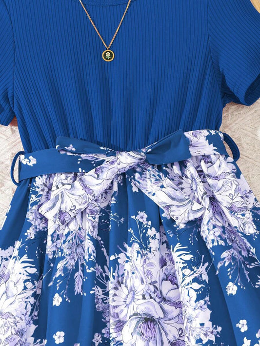 SHEIN Kids EVRYDAY فستان بنات ماكسي للفتاة المتوسطة العمر بتصميم أنيق يجمع بين الألوان القوية والطبعات الزهرية