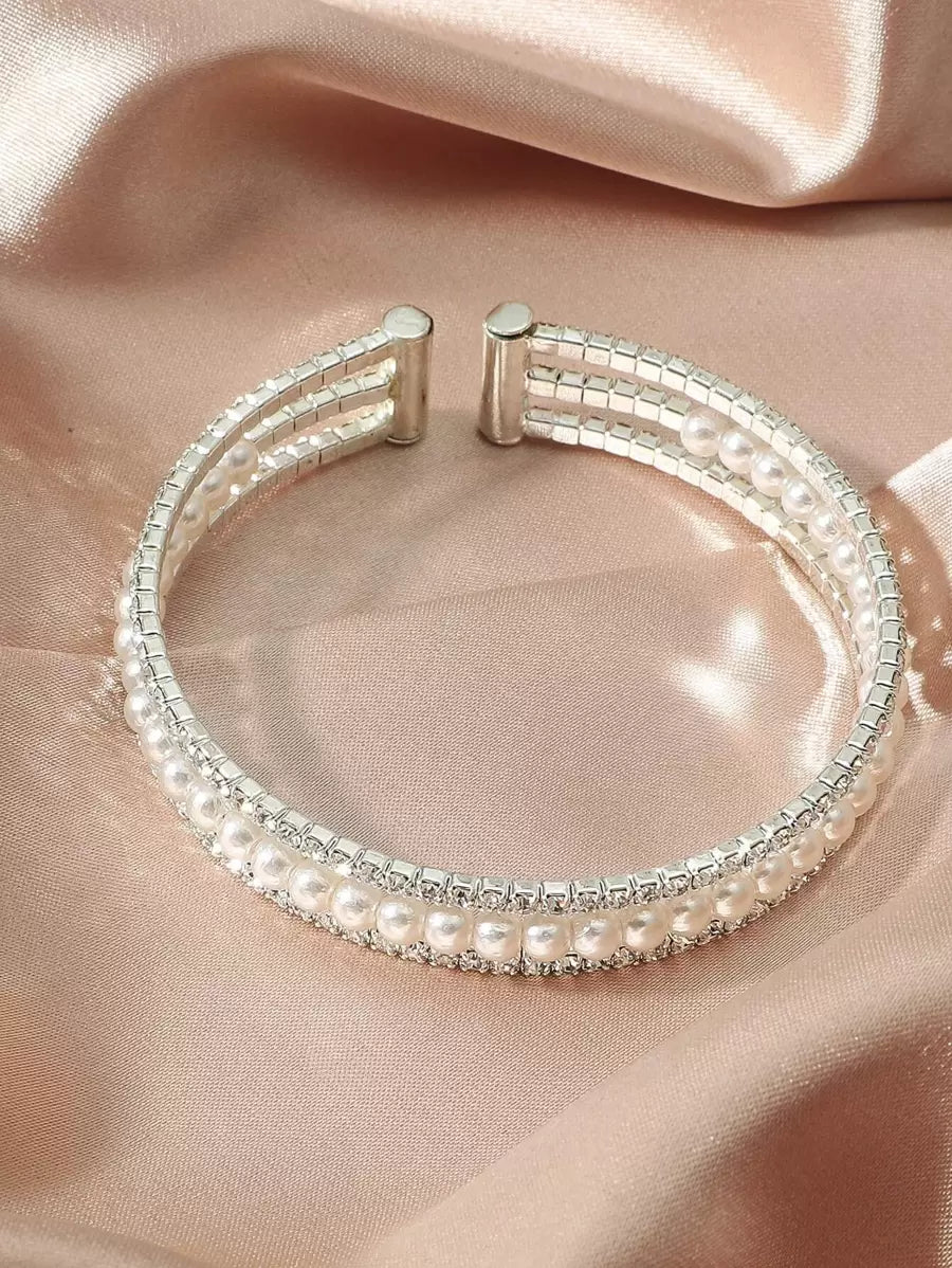 SHEIN سوار فضي مزين بالراين ولؤلؤ اصطناعي