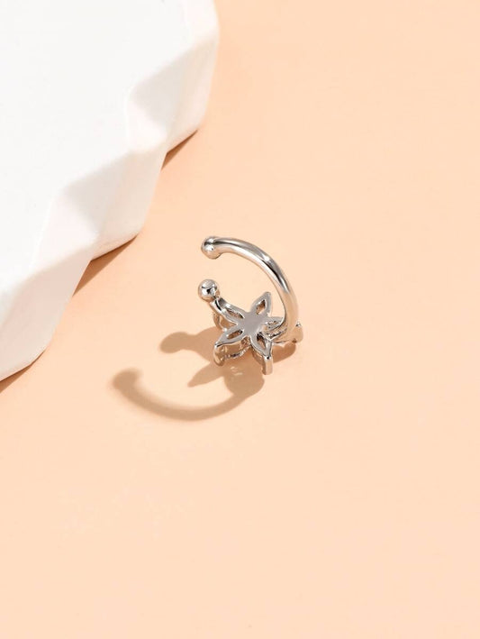 SHEIN قطعة واحدة من مشبك الأذن المصنوع من النحاس مزينة بمكعب زركونيا لامع