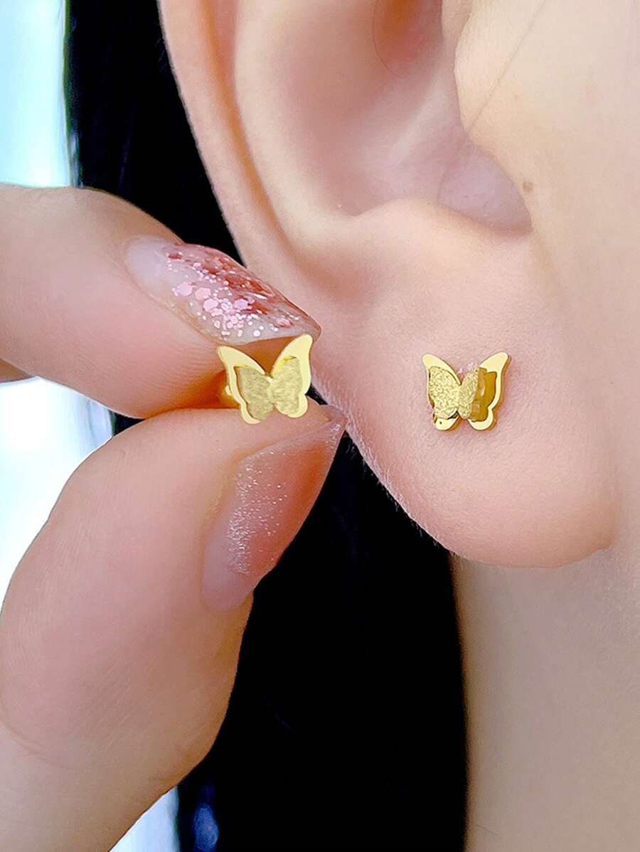 SHEIN زوج أقراط ذهبي بتصميم فراشة