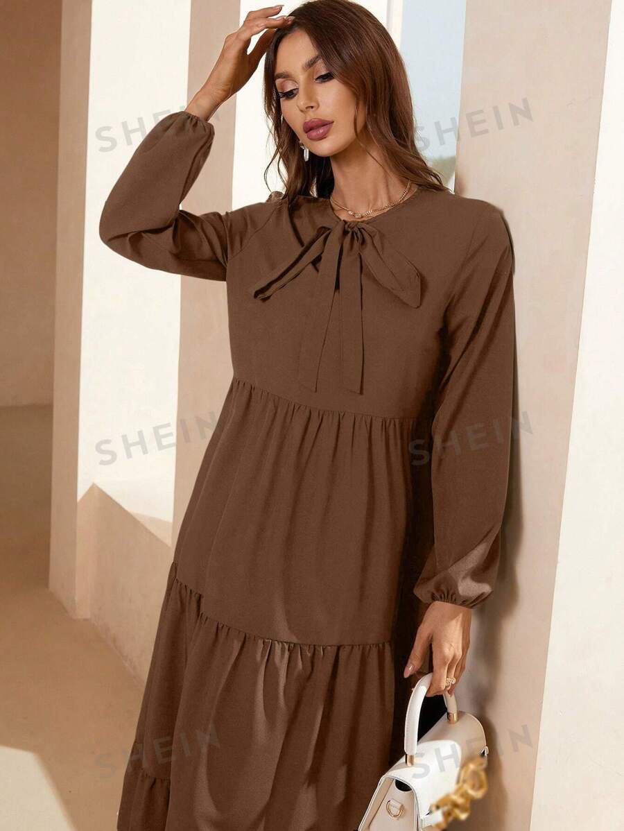 SHEIN Mulvari فستان طويل بأكمام طويلة مطوي بربطة أمامية باللون الواحد - ارتداء يومي عادي، طقم نسائي ماكسي بني اللون