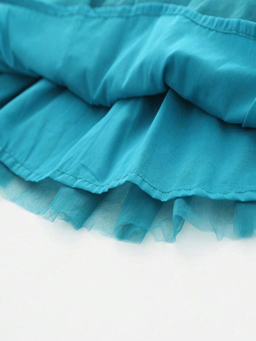 SHEIN Kids فستان أميرة شبكي للفتيات الصغيرات مزين بزهور وفراشات ثلاثية الأبعاد