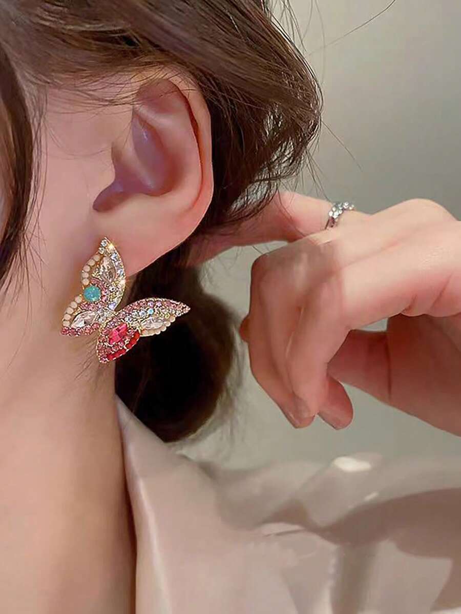 SHEIN زوج أقراط براقة فراشة بحجر الراين