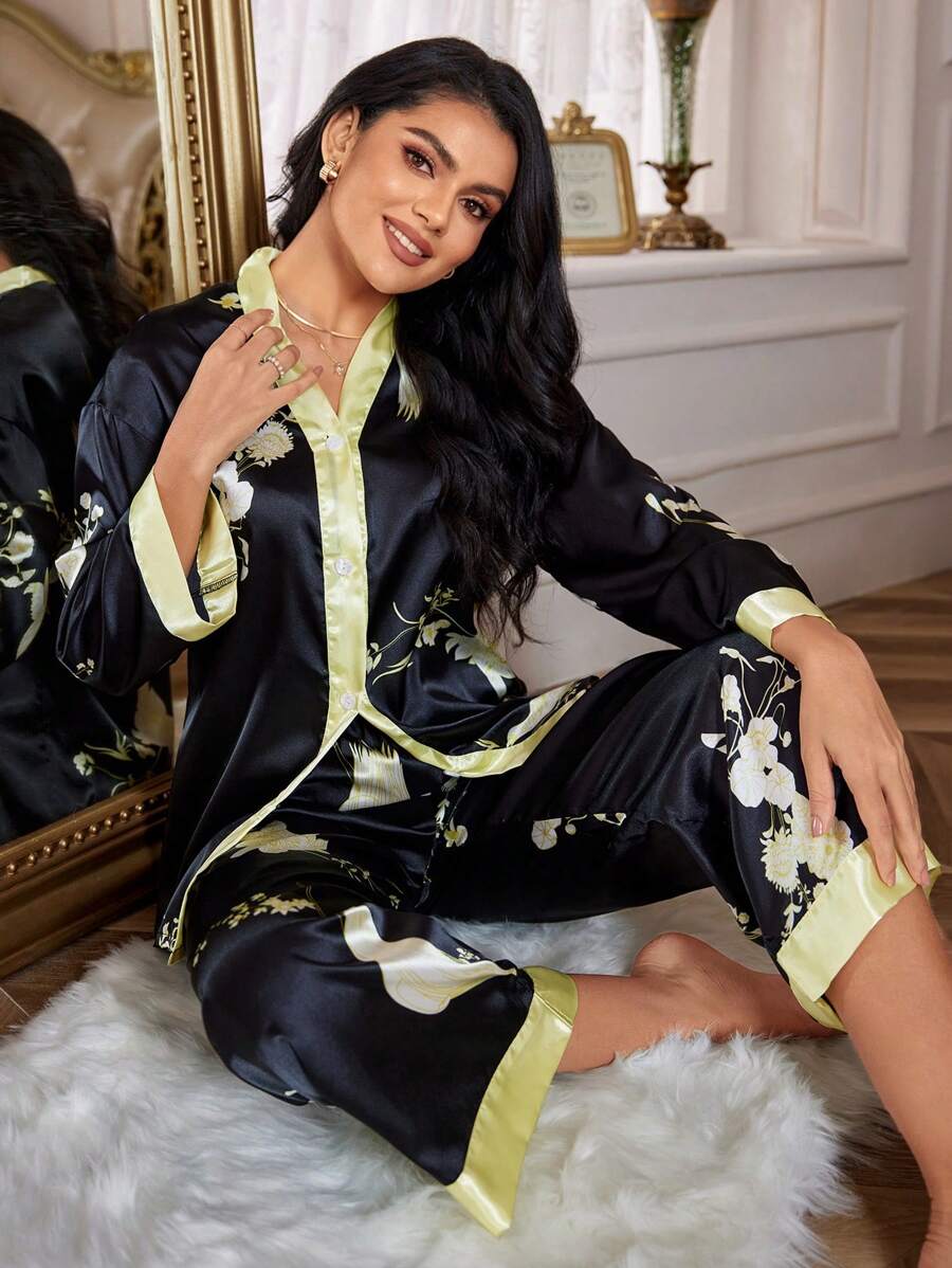 Shein LuxeNights بيجاما / مجموعة بنطلون وبلوزة ساتان بتريمات متباينة بطبعة زهرية