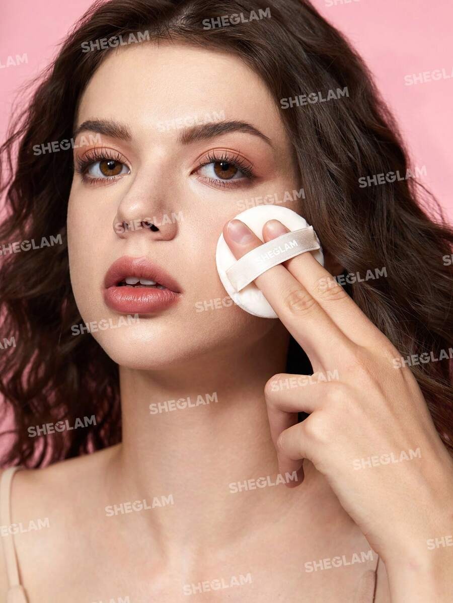 SHEGLAM بودرة تثبيت للتحكم بالزيوت ولمسة نهائية ناعمة