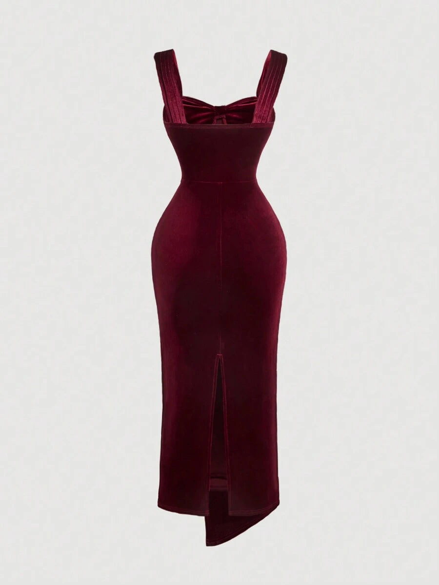 SHEIN MOD فستان أحمر جذاب