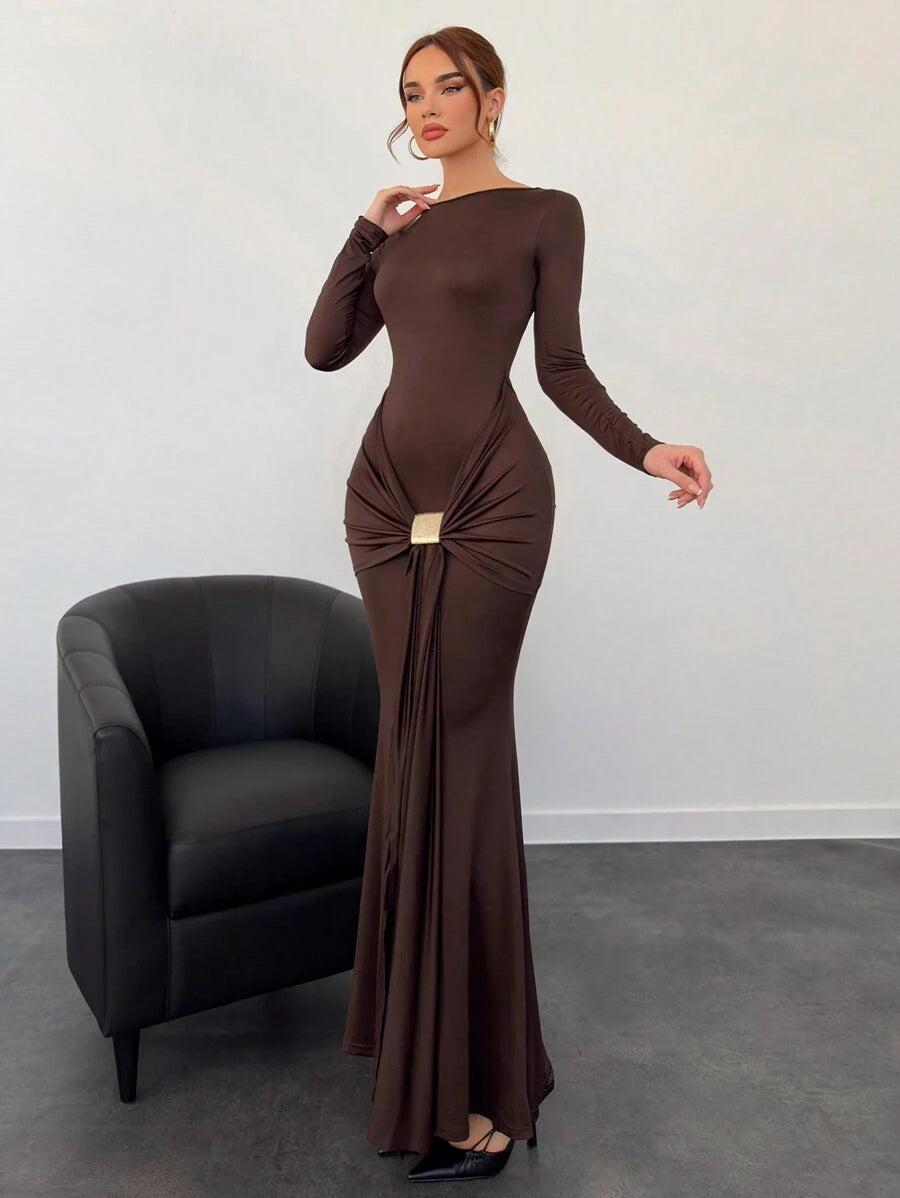 SHEIN Aloruh فستان بني داكن بطابع بسيط وجذاب