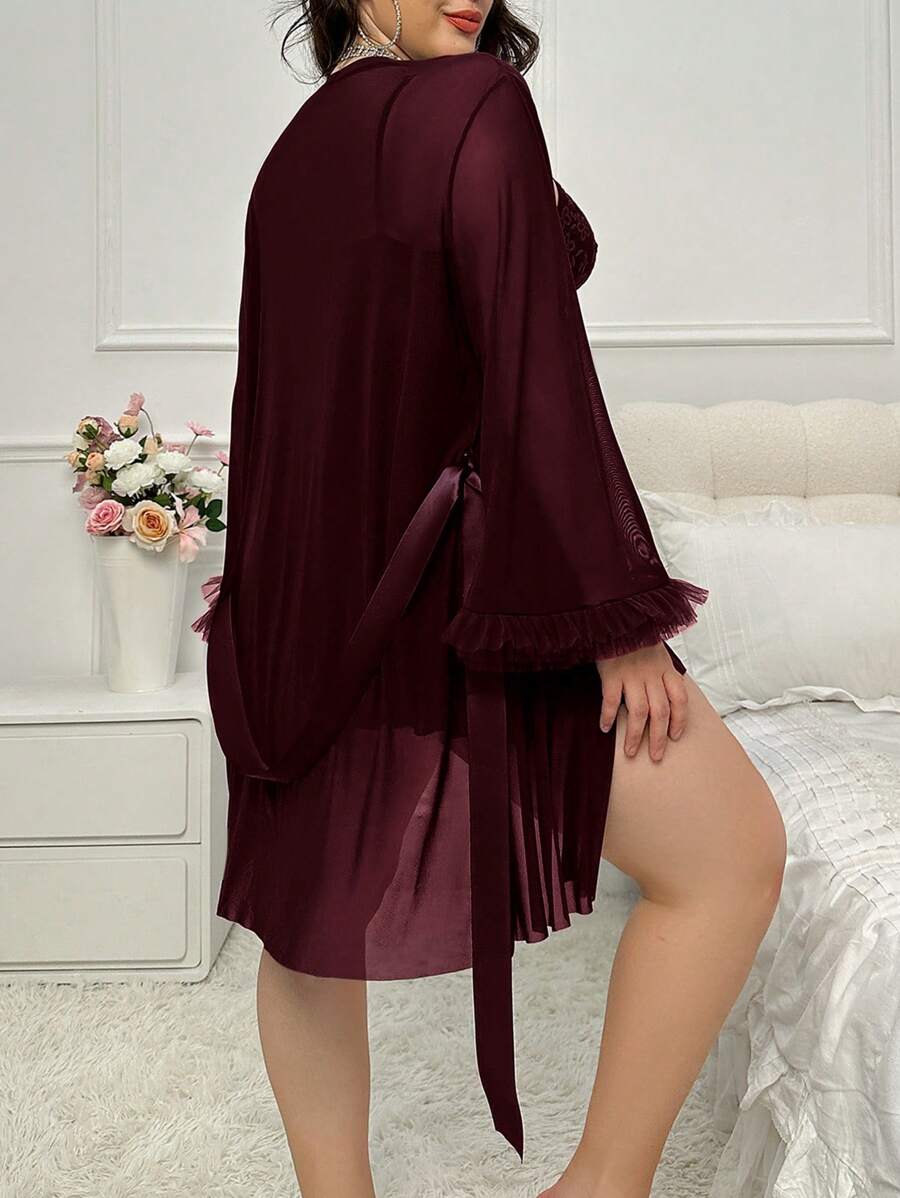 SHEIN طقم فانيلة نوم ورداء شبكي بأكمام منفرجة