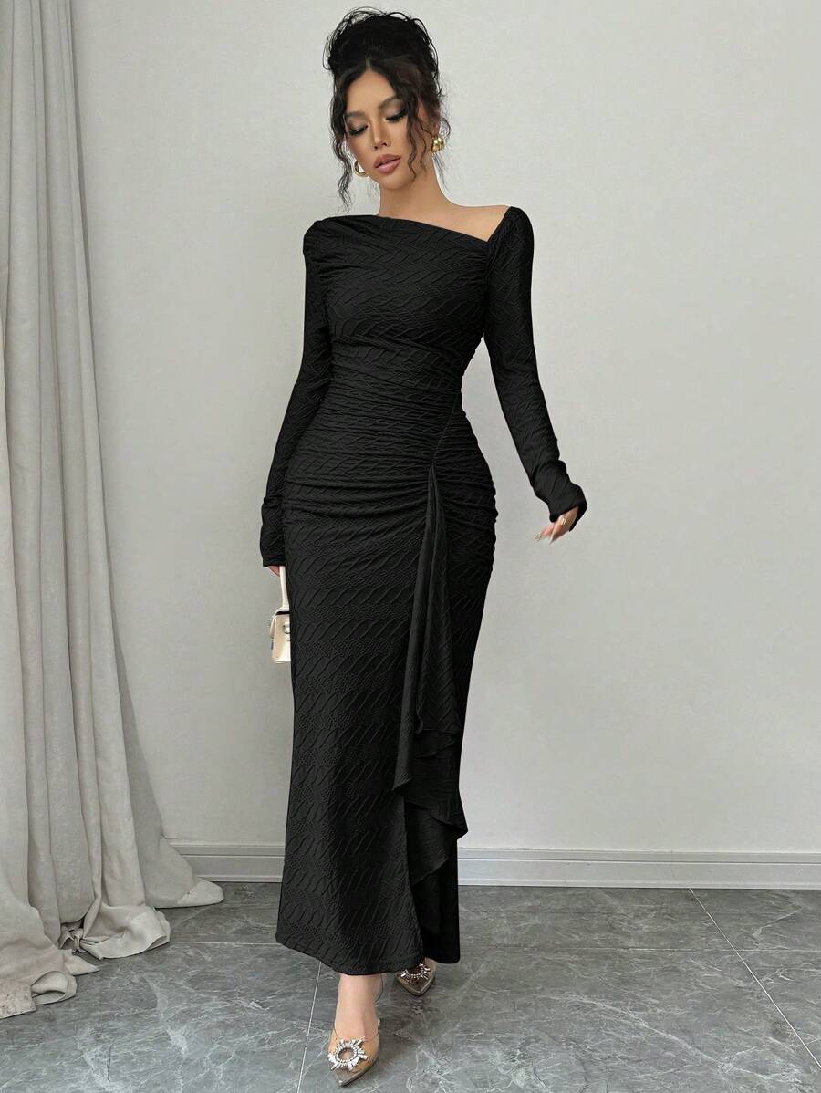 SHEIN Elenzga فستان اسود طويل بخصر منحوت وياقة