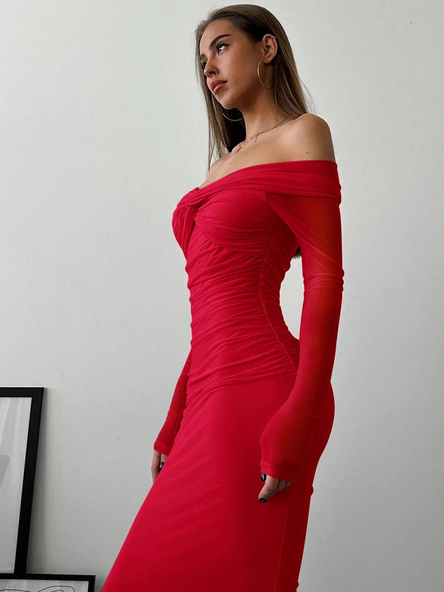 SHEIN Aloruh فستان احمر رومانسي بكتف مكشوفة