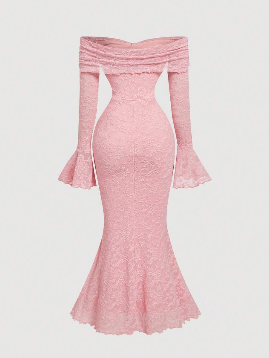 SHEIN MOD فستان وردي حرير بياقة كاشفة الكتف