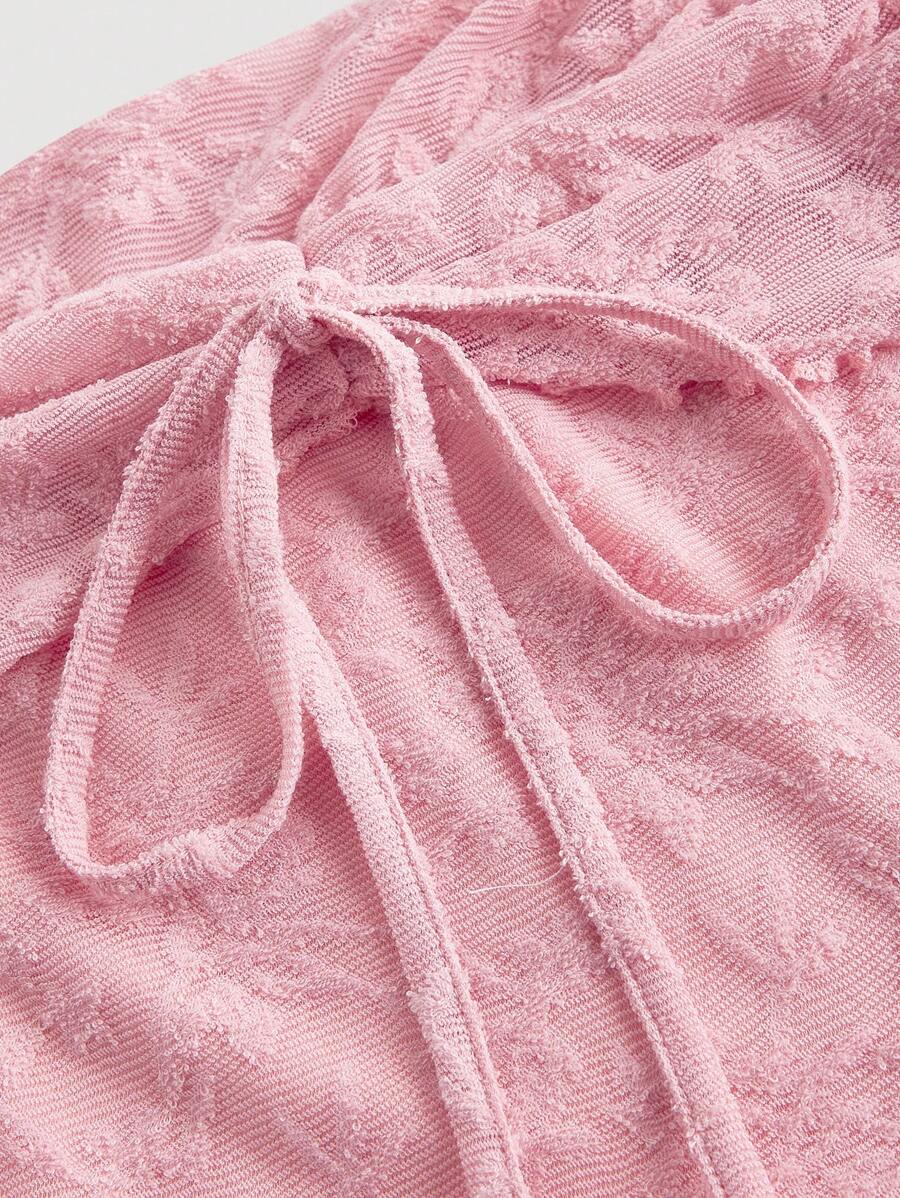 SHEIN MOD فستان وردي حرير بياقة كاشفة الكتف