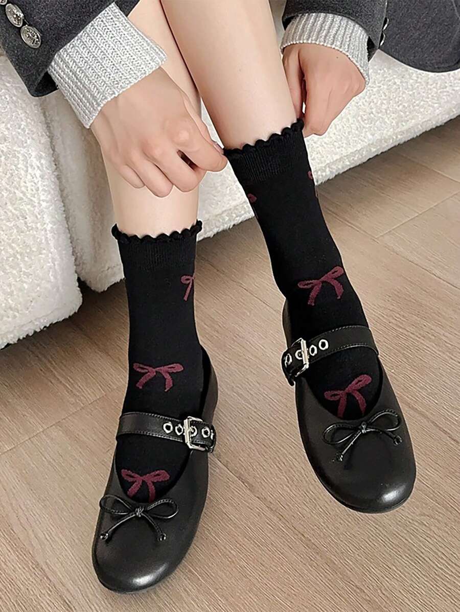 SHEIN جوارب نسائية فيونكة وقلب عتيقة 4 أزواج