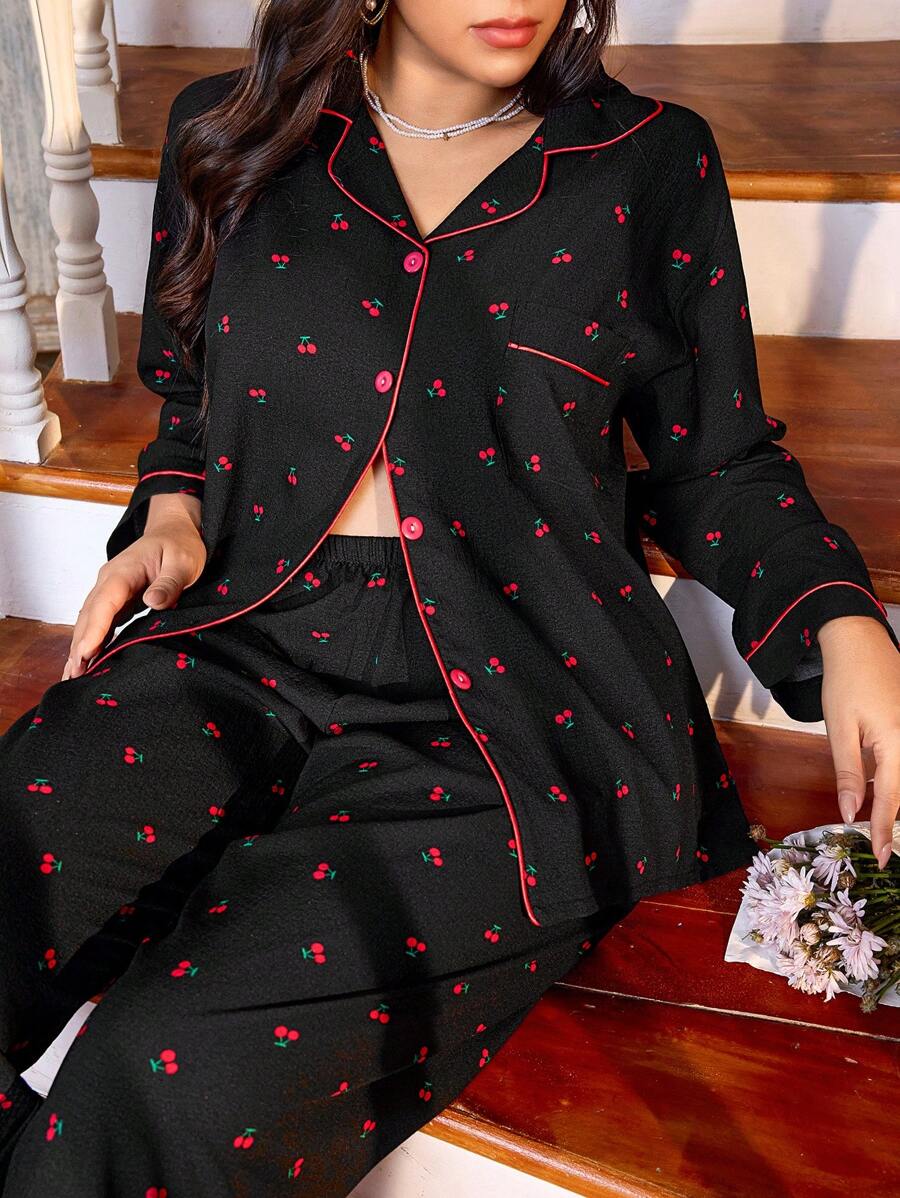 SHEIN CottageSlumber بيجامة سوداء كاجوال مطبوعة بالكرز