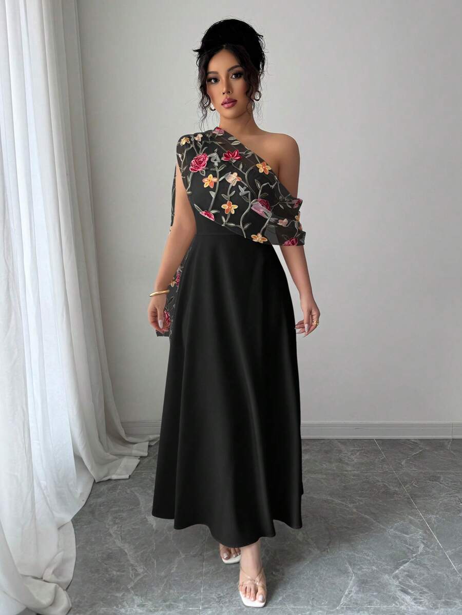 SHEIN Elenzga فستان ماكسي شفاف مطرز بياقة