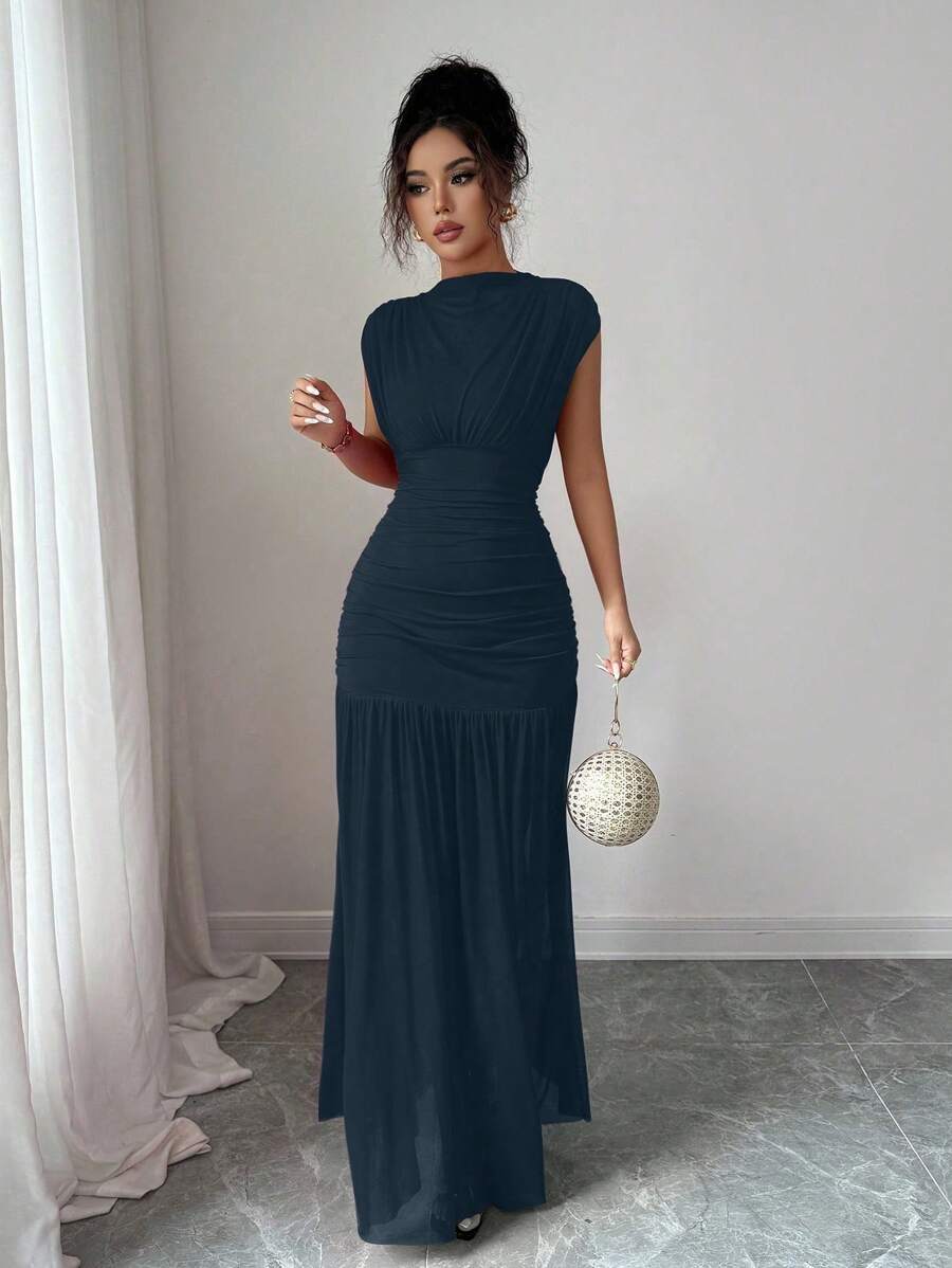 SHEIN Elenzga فستان طويل كحلي بدون أكمام