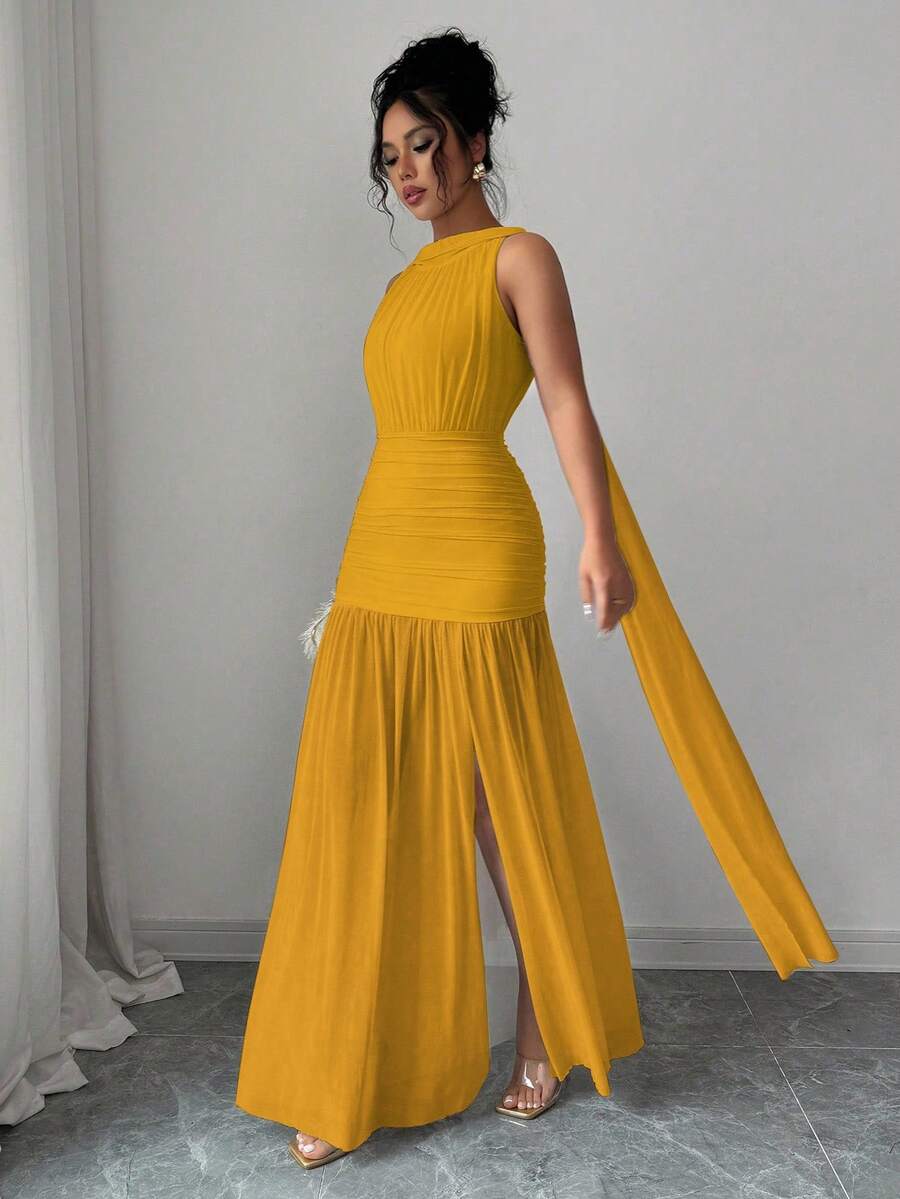 SHEIN Elenzga فستان اصفر بدون أكمام بشق جانبي