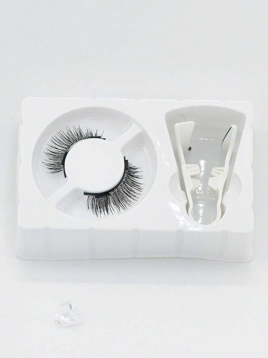 SHEIN صندوق رموش نصفية مغناطيسية مع ملقط طبيعية