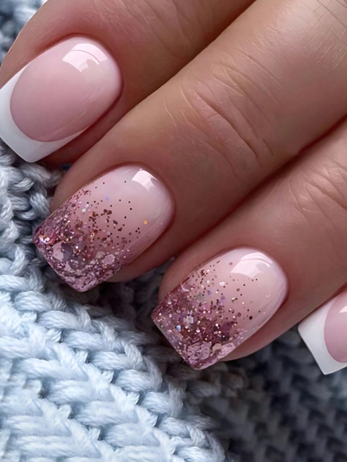 Upgrade Your Appearance: 24Pcs/Set Short Oval Shaped Ice-Clear & Pink & White Ombre False Nails, Suitable for Party, Dance & Daily Style Wear