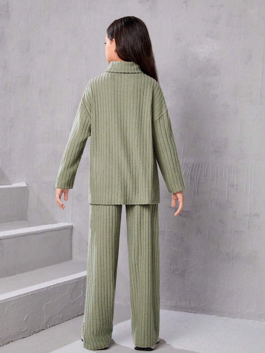 SHEIN تي شيرت منخفض الاكتاف ياقة دائري مع بنطلون بنت طفل