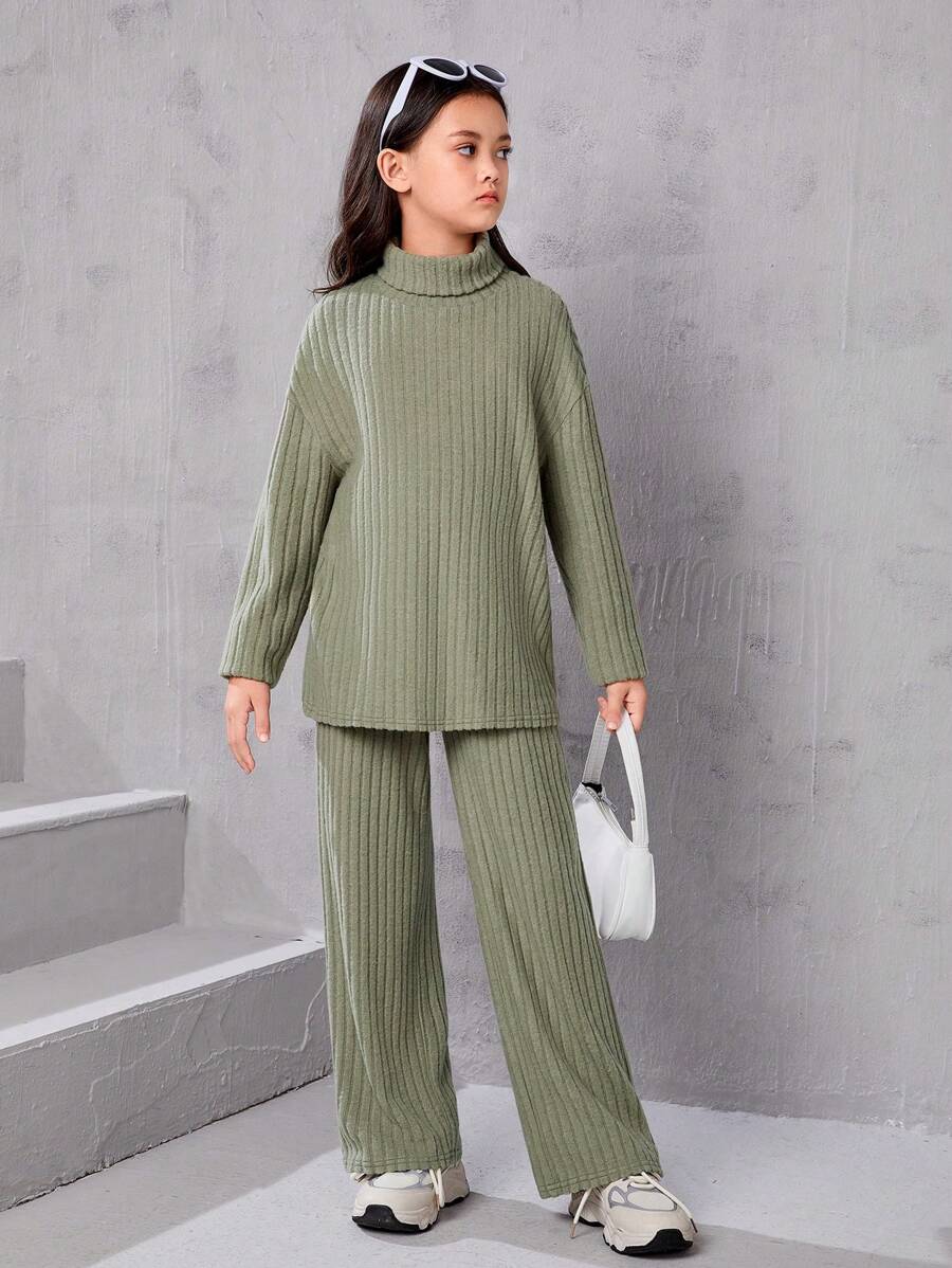 SHEIN تي شيرت منخفض الاكتاف ياقة دائري مع بنطلون بنت طفل