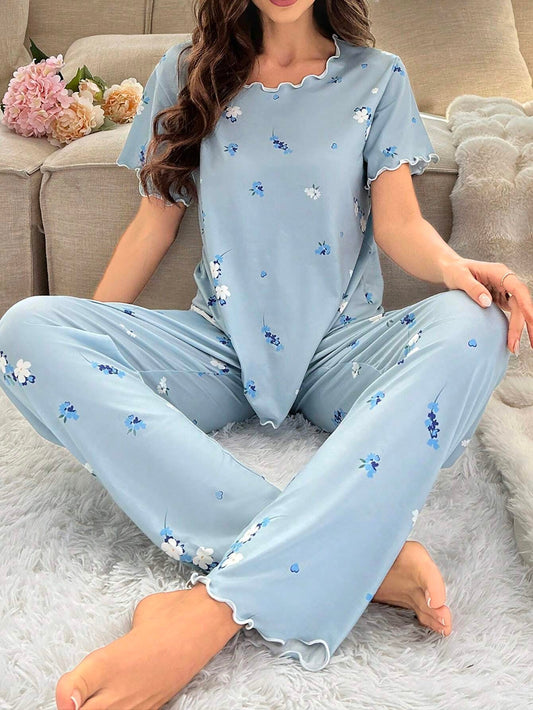 Floral Printed Short Sleeve Top and Pants Pajama Set