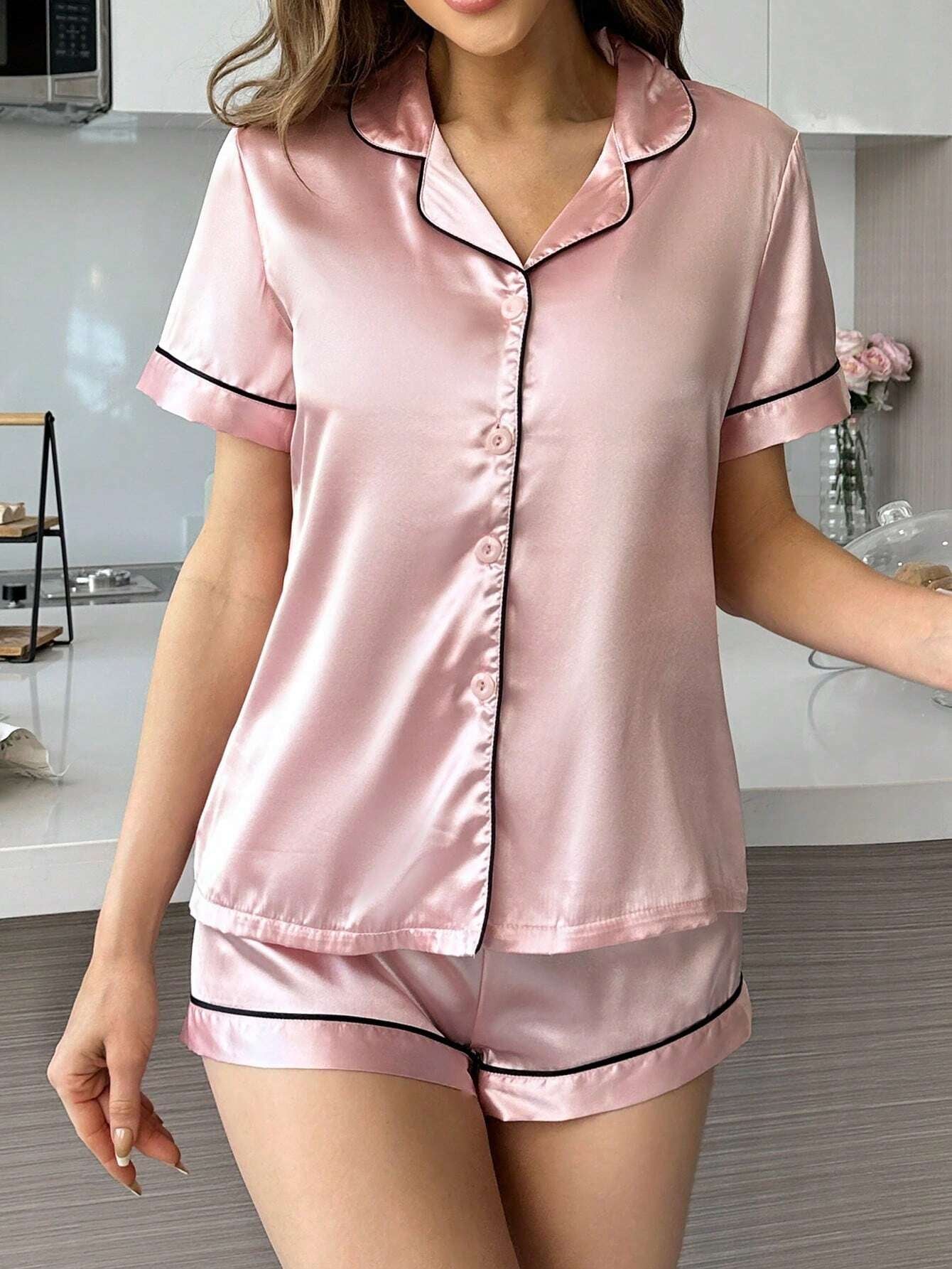 Back Slogan Printed Solid Color Imitated Silk Pajama Set
