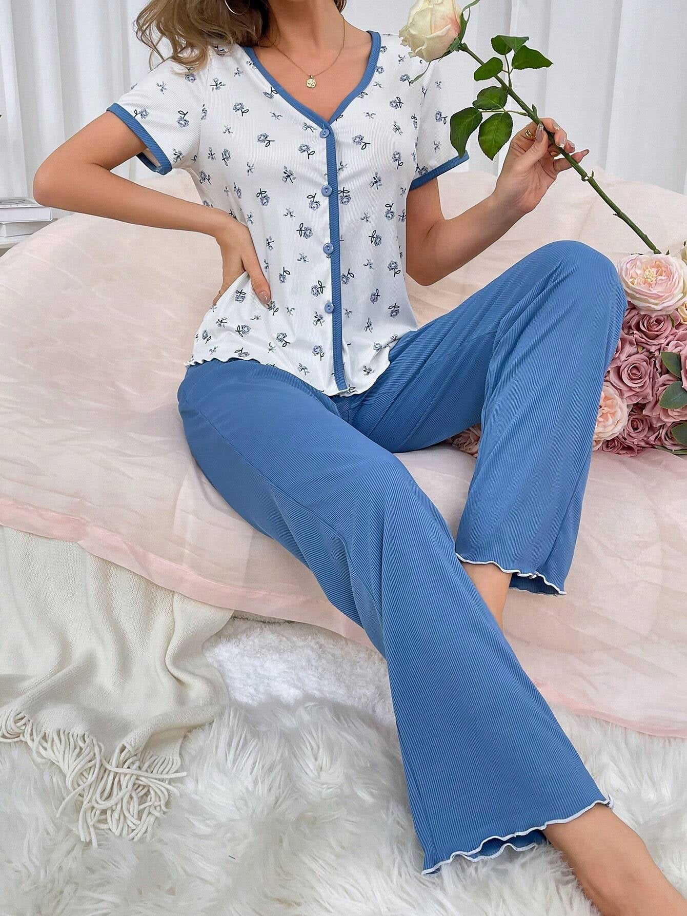 Women'S Blue Floral Printed Pajama Set with Buttons