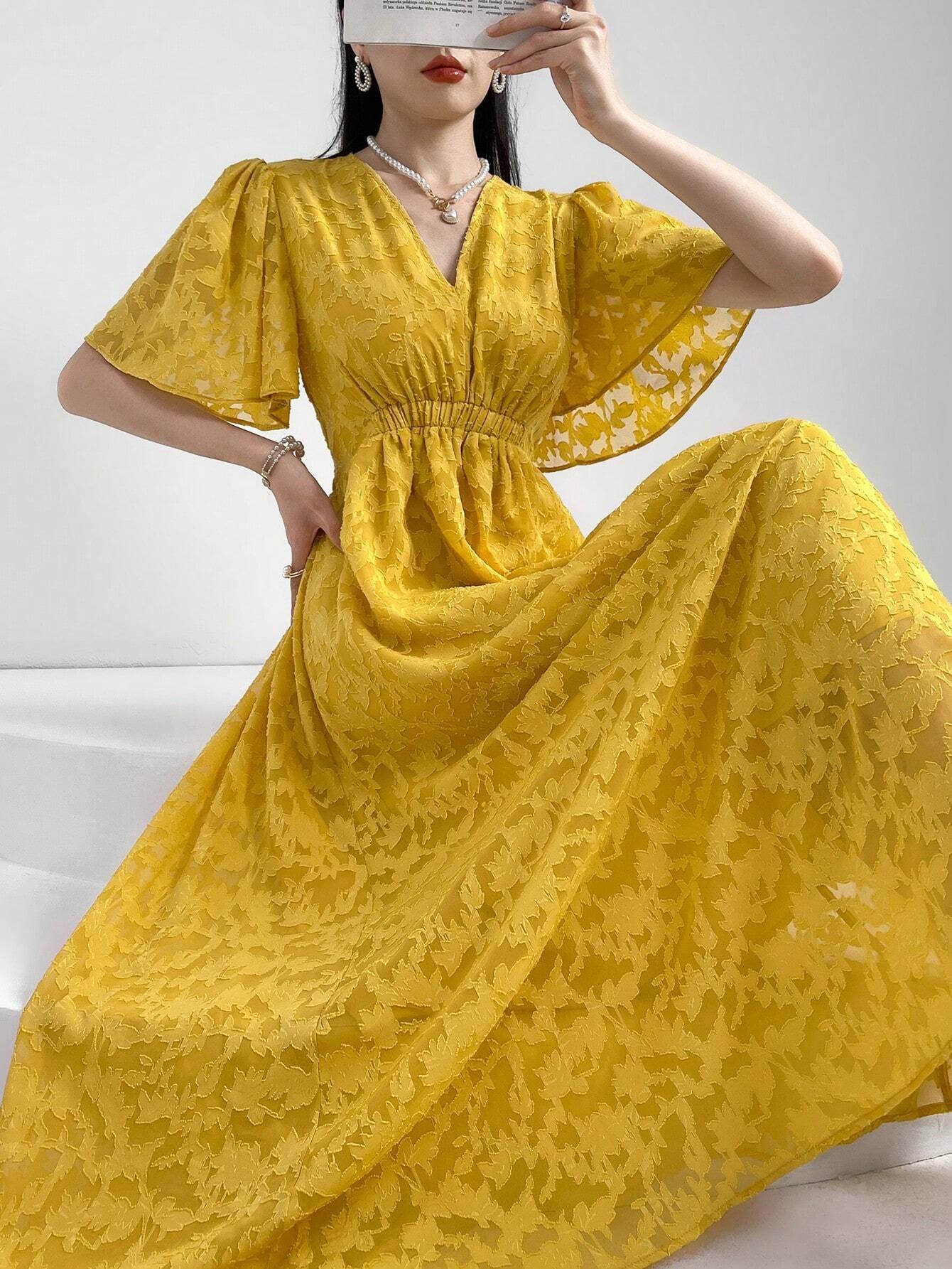 Mulvari Women'S V-Neck Trumpet Sleeve Jacquard Dress