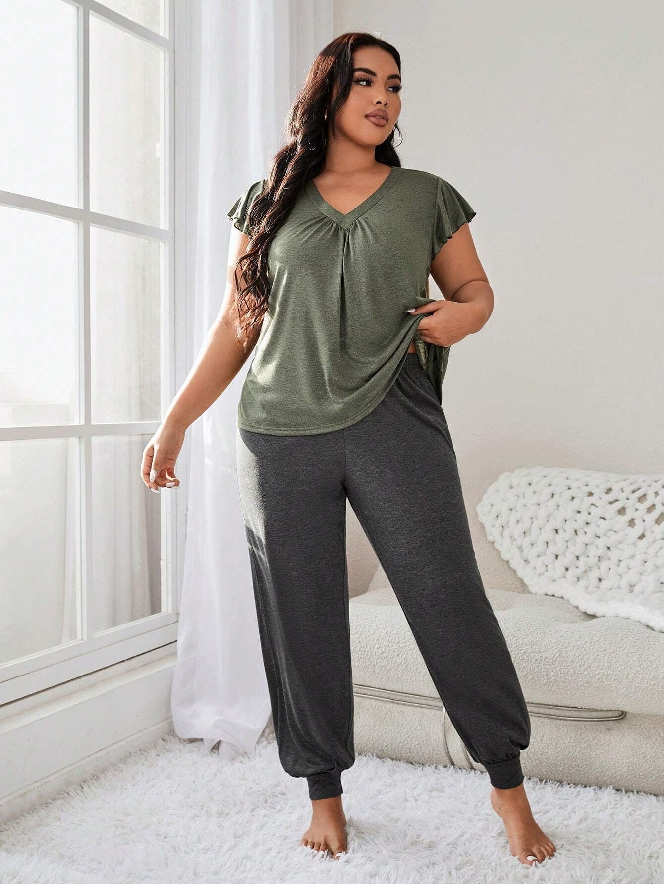Women'S plus Size V-Neck Pajamas Set