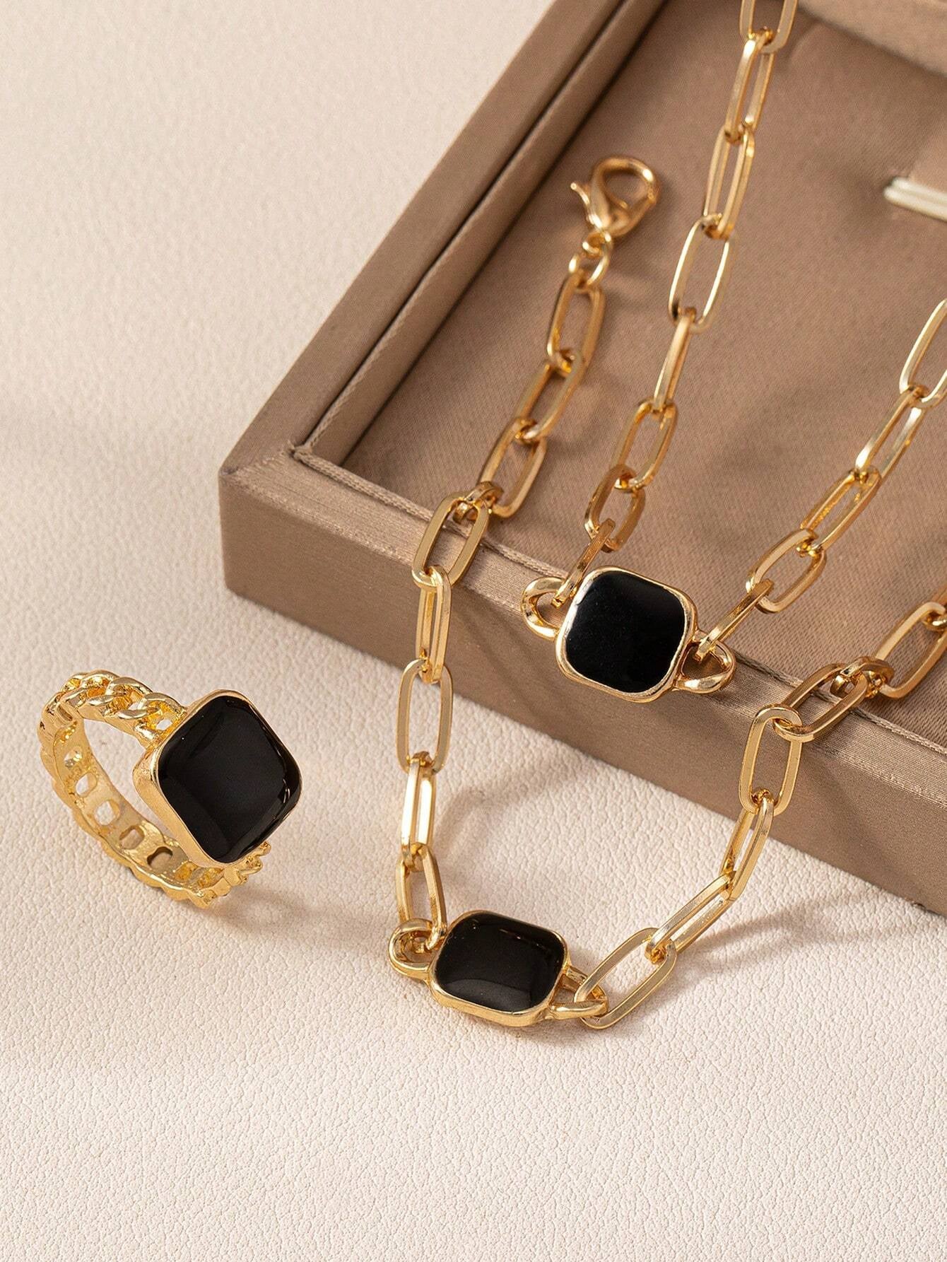 A Set of Black Square Necklaces, Bracelets, Rings, Retro Fashion Sets