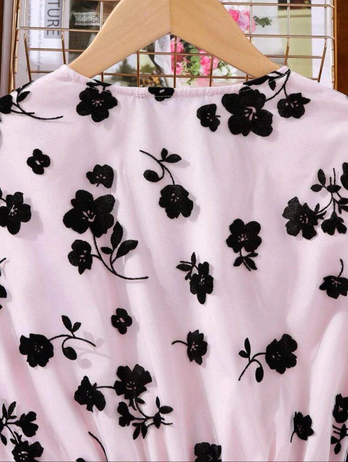 SHEIN فستان طباعة الأزهار اكمام منتفضة شبكة ياقة متداخلة للفتيات المراهقاتI