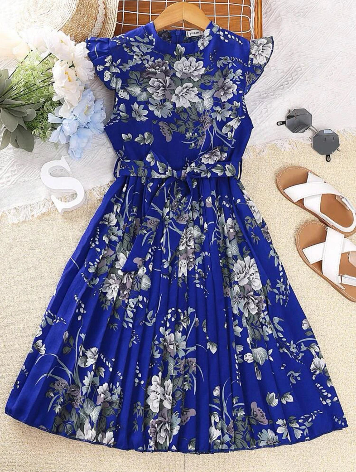 SHEIN فستان بحزام طباعة الأزهار اكمام فراشة حافة تجاعيد للفتيات المراهقاتII
