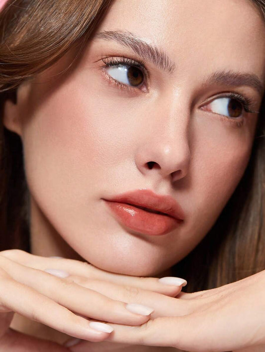 SHEGLAM احصل على أحمر شفاه يدوم طويلاً يتغير لونه مع الذكريات، ويترك لمعانًا عاليًا على الشفاه طوال اليوم