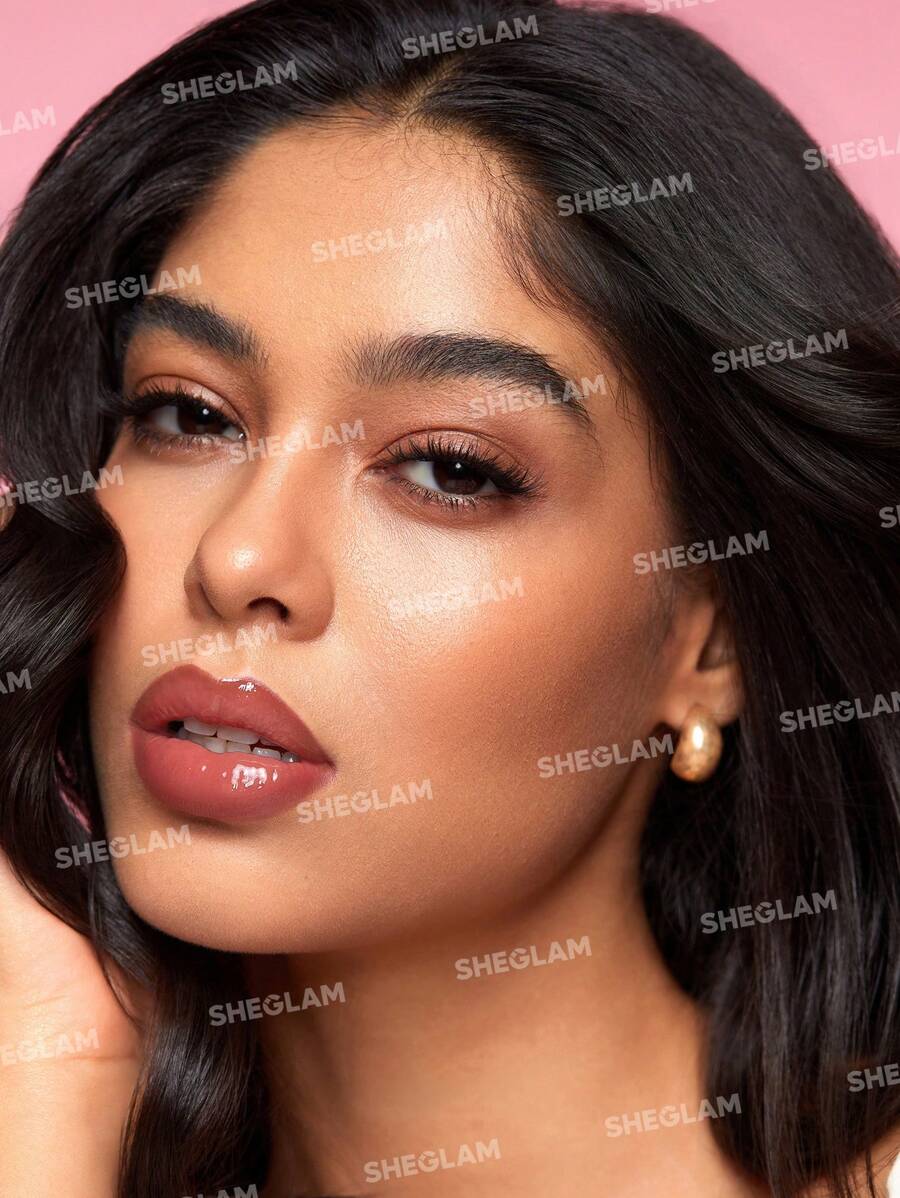 SHEGLAM Lip Rules & Gloss - Judgey Much قلم تحديد الشفاه
