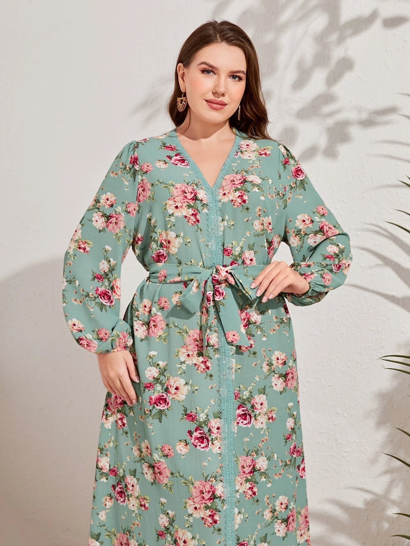 Mulvari plus Size Floral Print Lace Trim Lantern Sleeve Dress