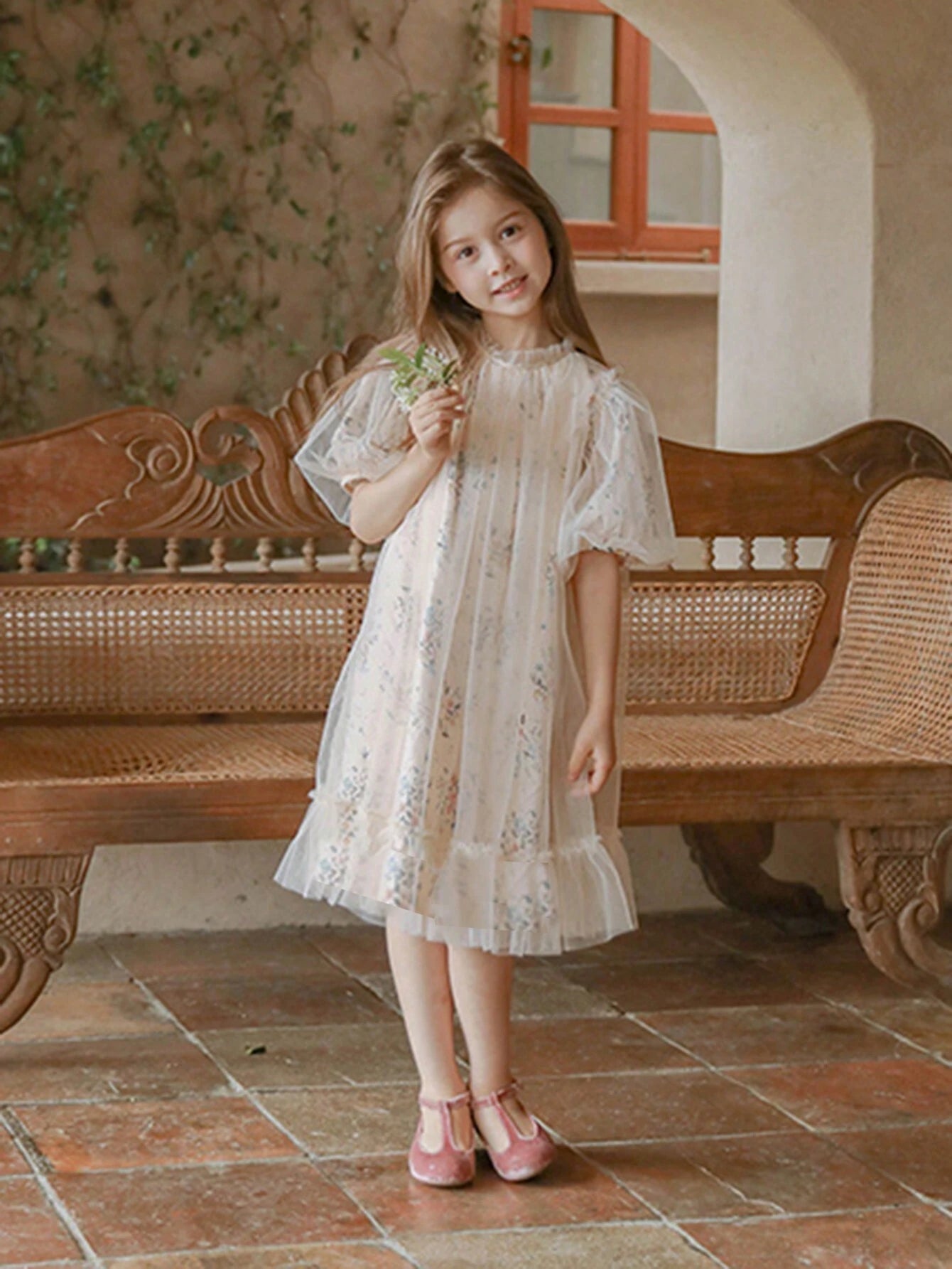 Young Girls' Vintage Floral Patchwork Mesh Bubble Sleeve Dress with Print, Casual Style