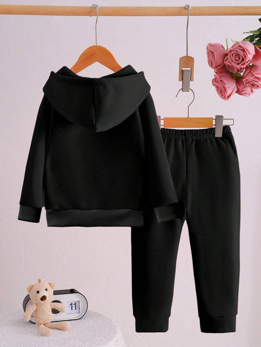 طقم كنزة وسروال رياضي أسود بطبعة نباتية، متناسق للبسُ اليومي والخروج في الخريف والشتاء