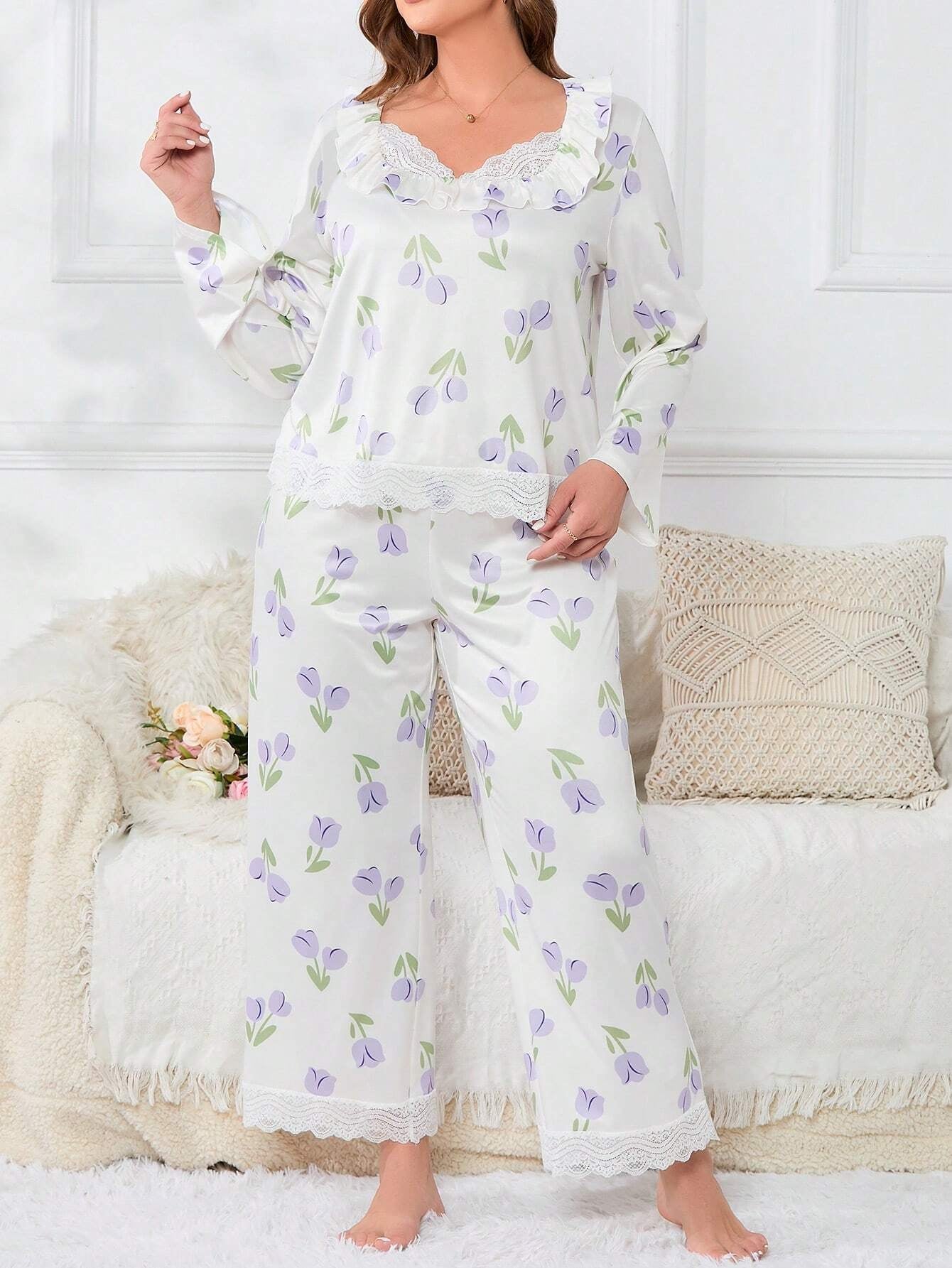 Plus Allover Floral Print Contrast Lace PJ Set