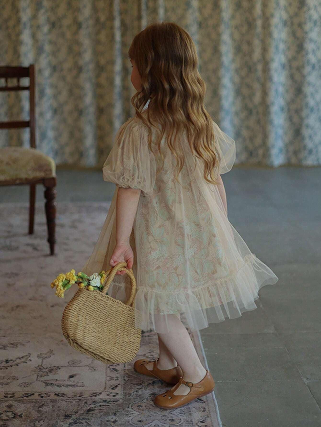 Young Girls' Vintage Floral Patchwork Mesh Bubble Sleeve Dress with Print, Casual Style